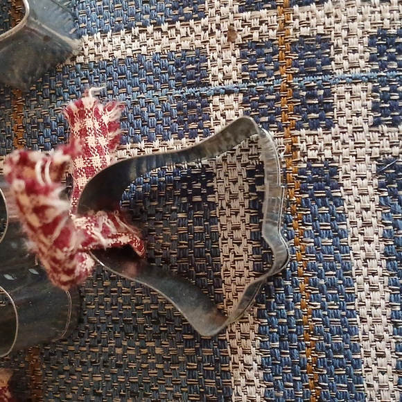 HOLIDAY BUNDLE Mini cookie cutters, star and Noel red truck w/tree votive holder - Picture 2 of 9